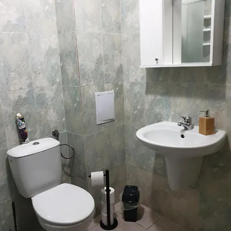 Cozy By Julie 公寓 *